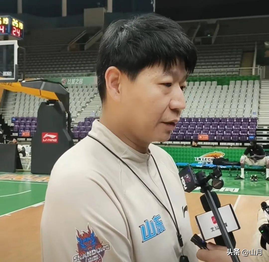 江南官方入口 -关于赛后德甲焦点战，山东男篮主帅复盘，媒体盛赞，更衣室氛围转暖的信息
