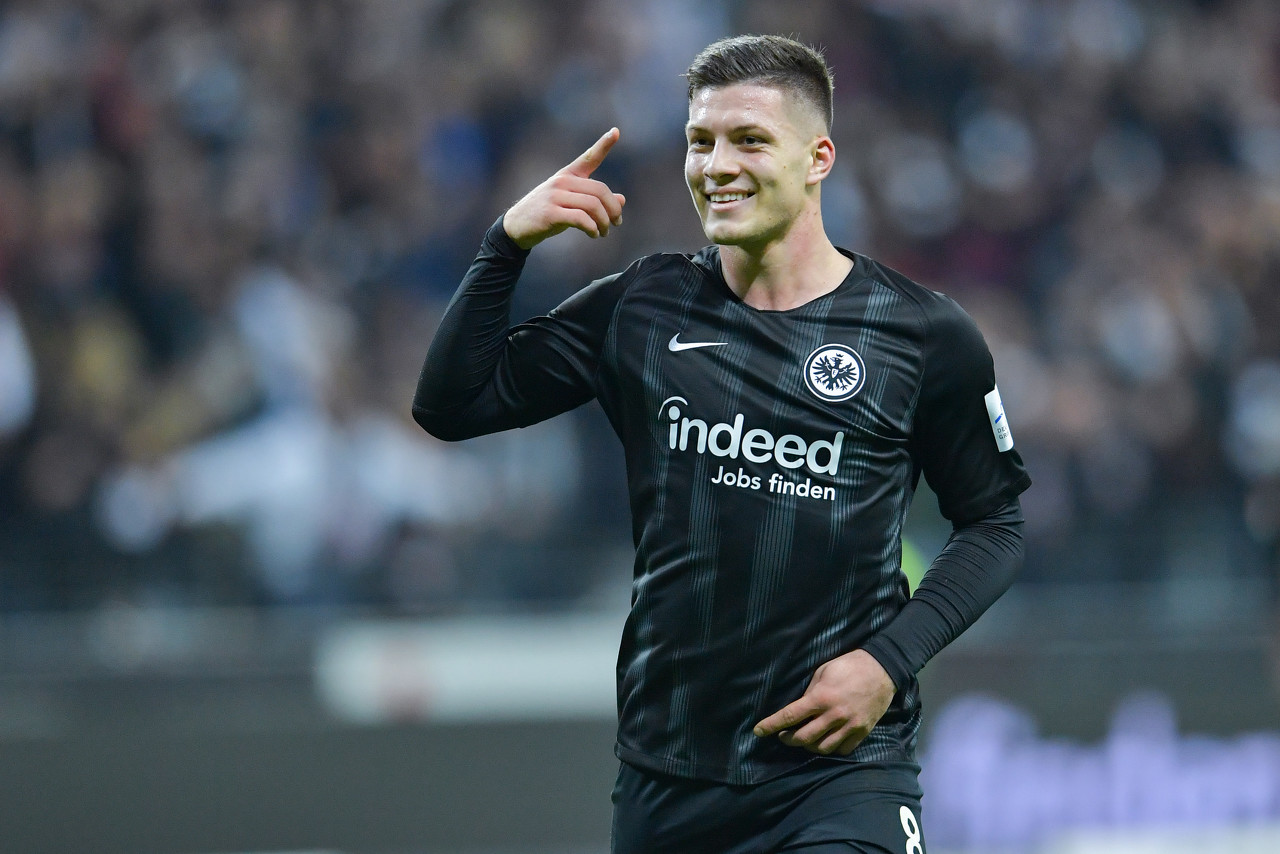 江南网站 -里程碑夜本菲卡伤情更新，欧篮联加时末段刷纪录，目标明确，球探报告显示潜力(本菲卡2009年阵容推荐)