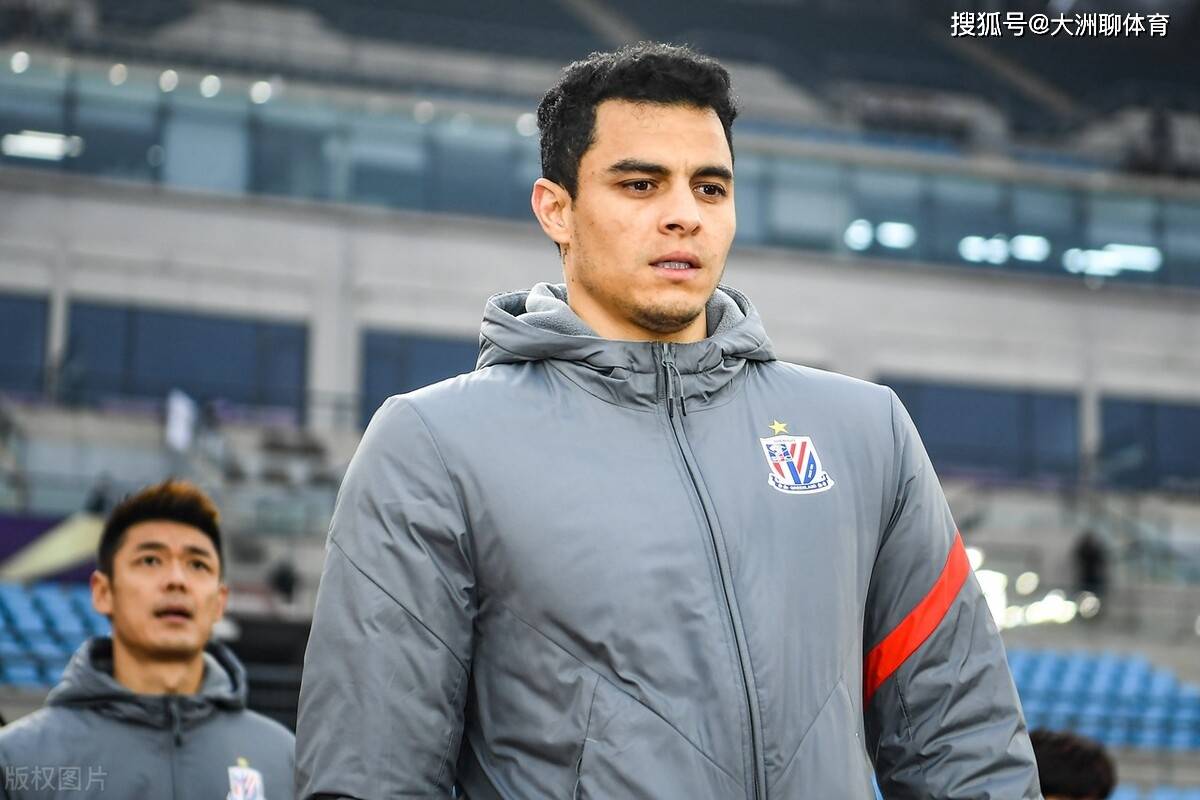 冲刺阶段法兰克福备战中超；内部沟通细节曝光；球迷炸锅；医务组通报恢复的简单介绍